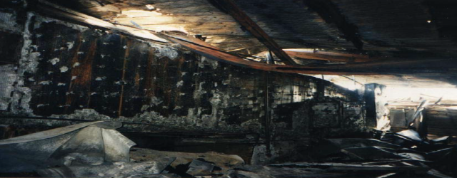EPS 판넬 벽과 천장의 시공 오류로 노출되는 오븐의 측면